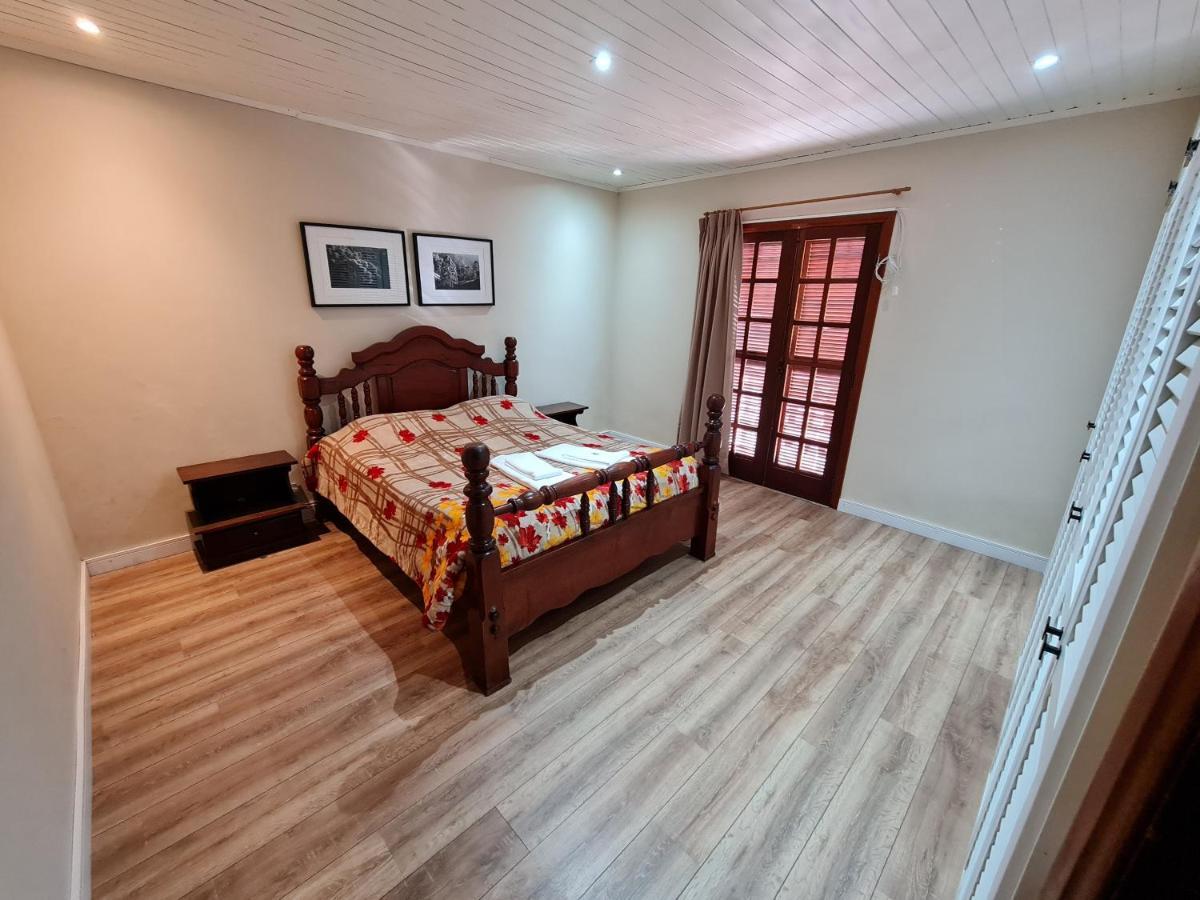 Casa Vila Telma กังโปสดูจอร์เดา ภายนอก รูปภาพ